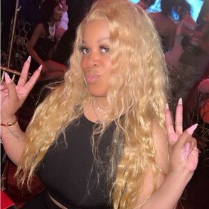 Meet your Posher, Latrece